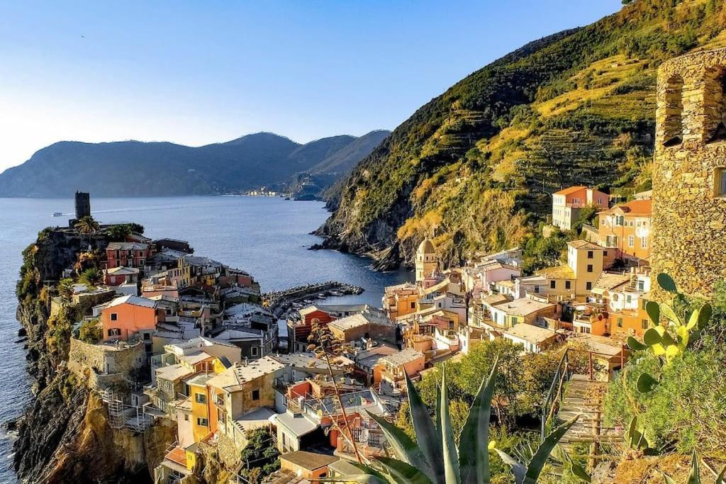 Maison De Village Avec Piscine Au-Dessus Des Cinque Terre Madonna del Trezzo Luaran gambar